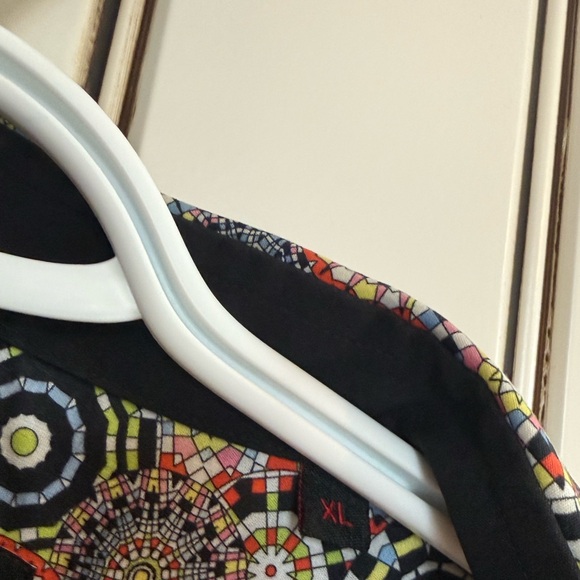 7camice Italian Shirt in  Colorful Geometric Button Down Shirt - Picture 6 of 7